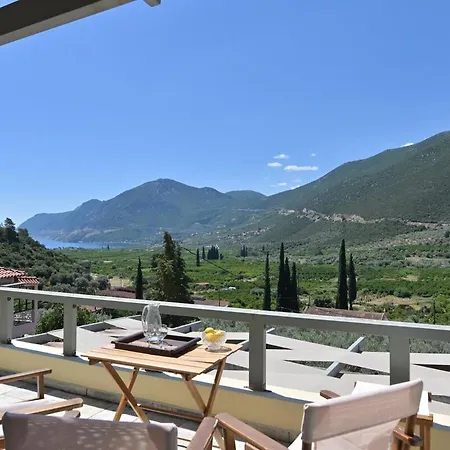 Santa Friday Epidaurosz